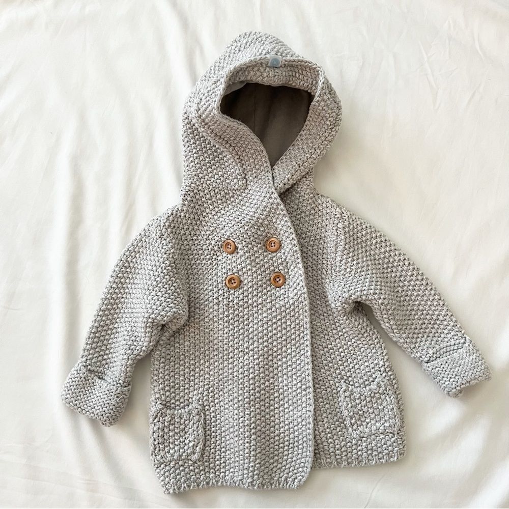 Beba bean hooded gray knit sweater buttons size 12 - 18 months